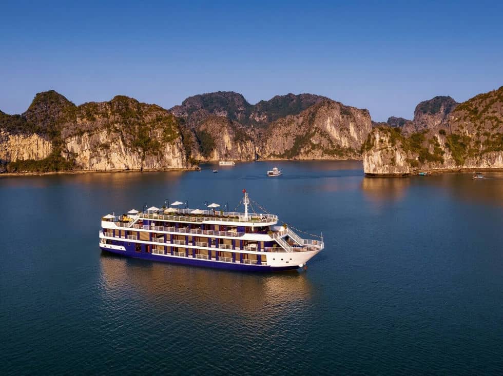 Dragon Bay Cruise 3 days 2 nights