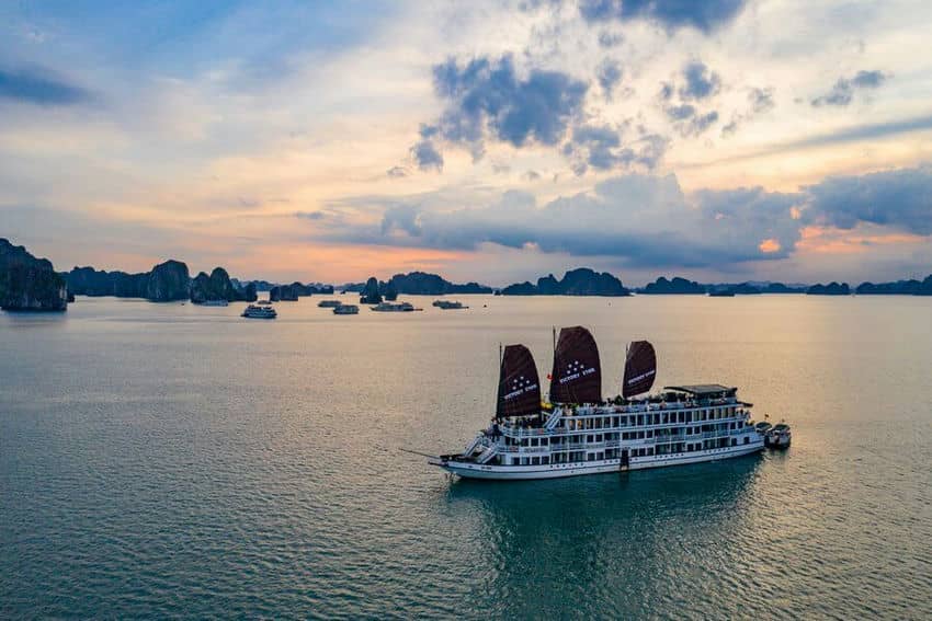 Victory Cruise Halong Bay 3 days